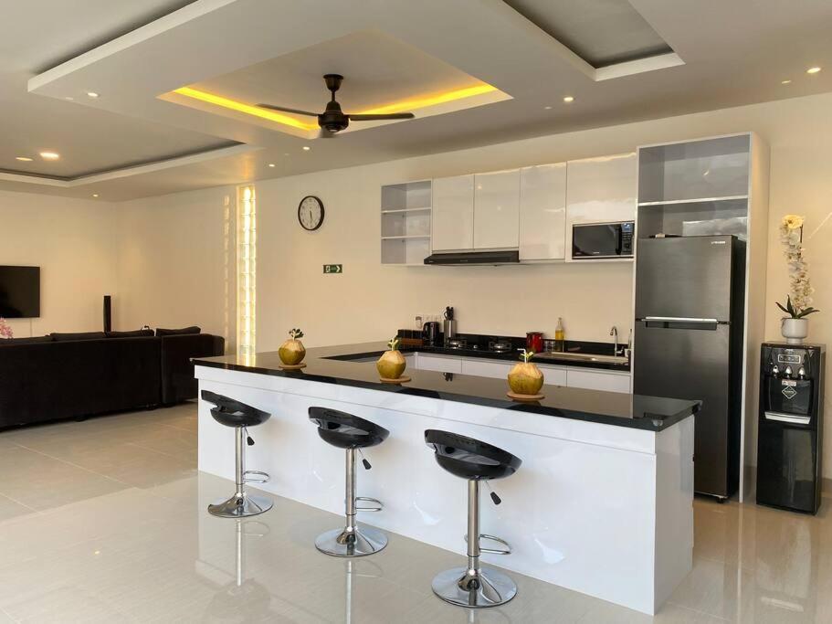 Villa Akmali Umalas 2Br With Private Pool & Jacuzzi تْشانغو المظهر الخارجي الصورة