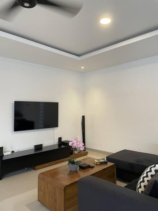 Villa Akmali Umalas 2Br With Private Pool & Jacuzzi تْشانغو المظهر الخارجي الصورة