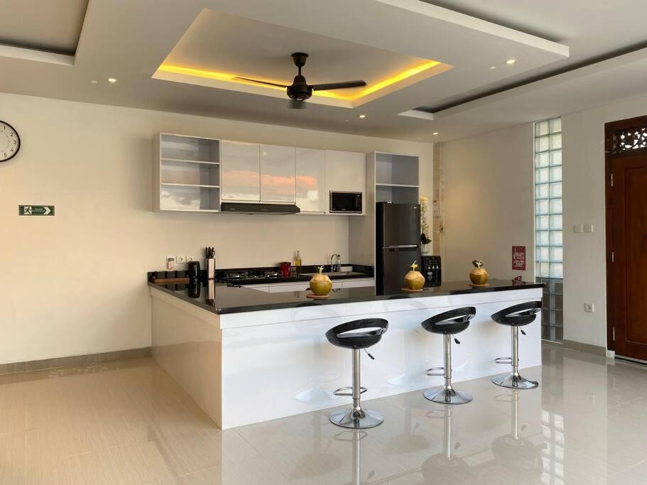Villa Akmali Umalas 2Br With Private Pool & Jacuzzi تْشانغو المظهر الخارجي الصورة